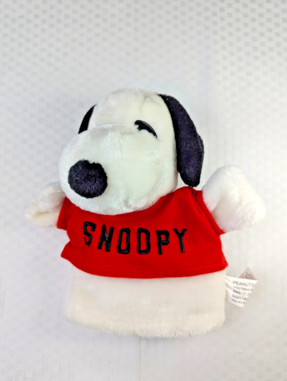 Vintage Irwin Toys Plush Snoopy Peanuts Hand Puppet